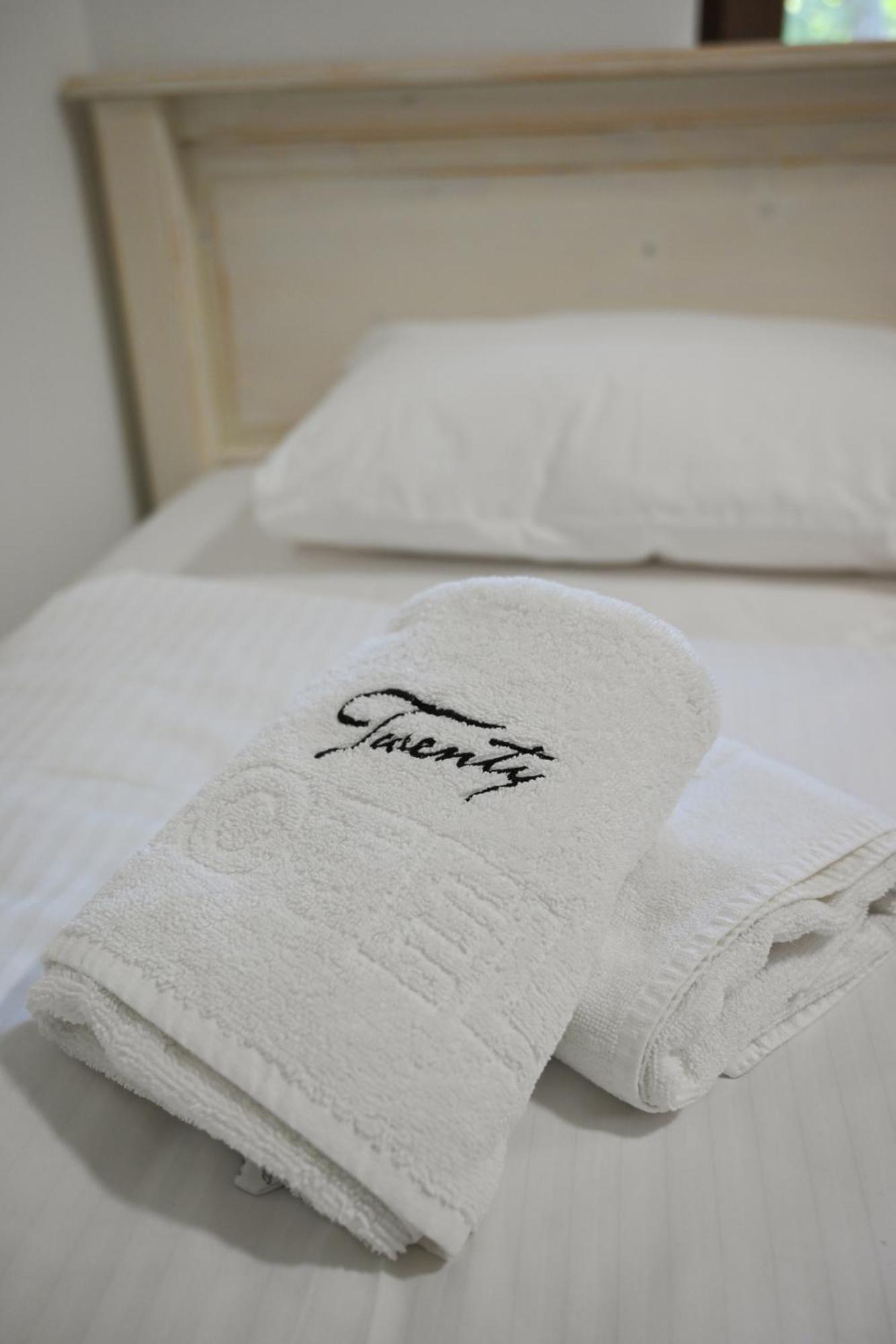 Twenty Park Aparthotel Kikinda Exterior photo