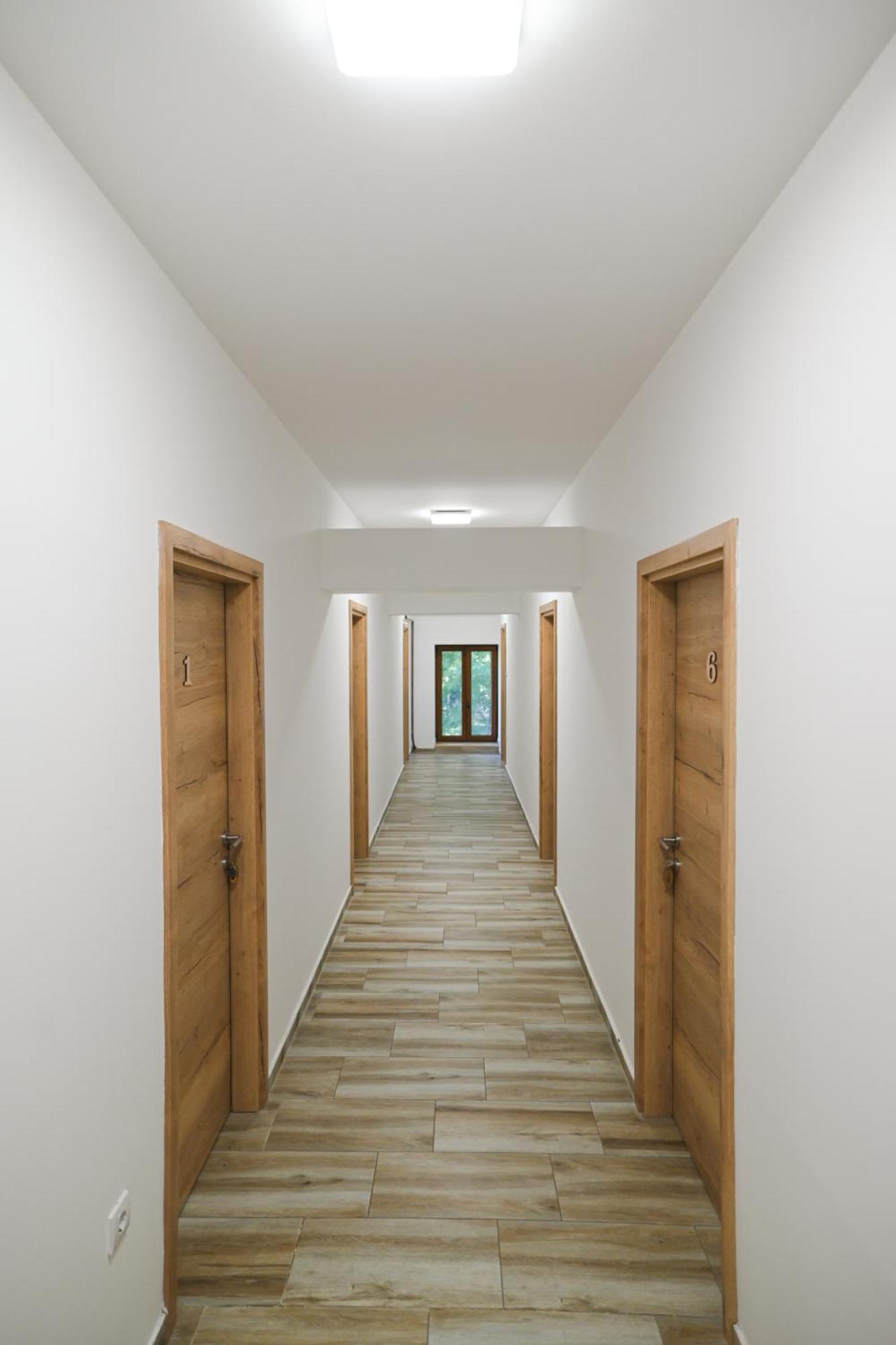 Twenty Park Aparthotel Kikinda Exterior photo